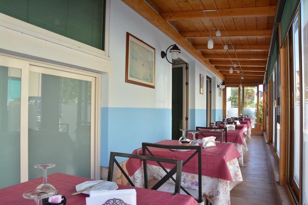 Hotel Galassi Нумана Екстериор снимка