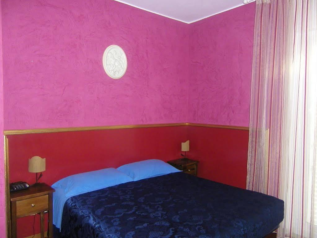 Hotel Galassi Нумана Екстериор снимка