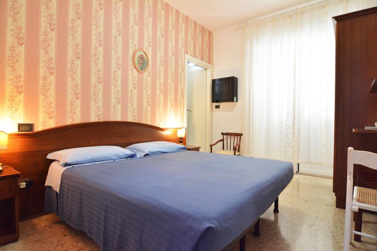Hotel Galassi Нумана Екстериор снимка